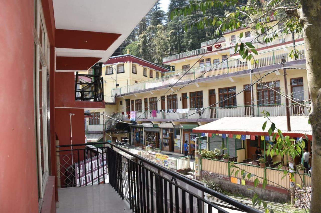 Misty Woods Hotel Dharamshala Ngoại thất bức ảnh